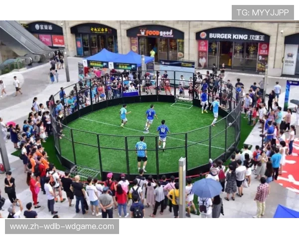 铁笼足球争霸赛:力量与灵巧的双重奏 铁笼足球争霸赛:力量与灵巧的双重奏